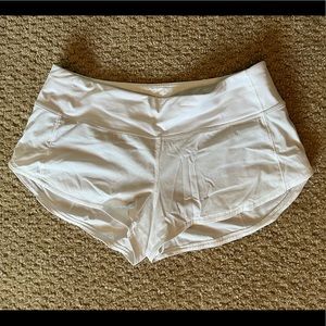 Lululemon Speed Up Short 2.5” size 6